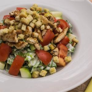 Pileća salata