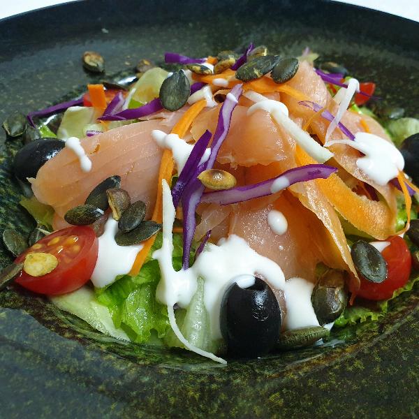 SALATA SA DIMLJENIM LOSOSOM - POSNO